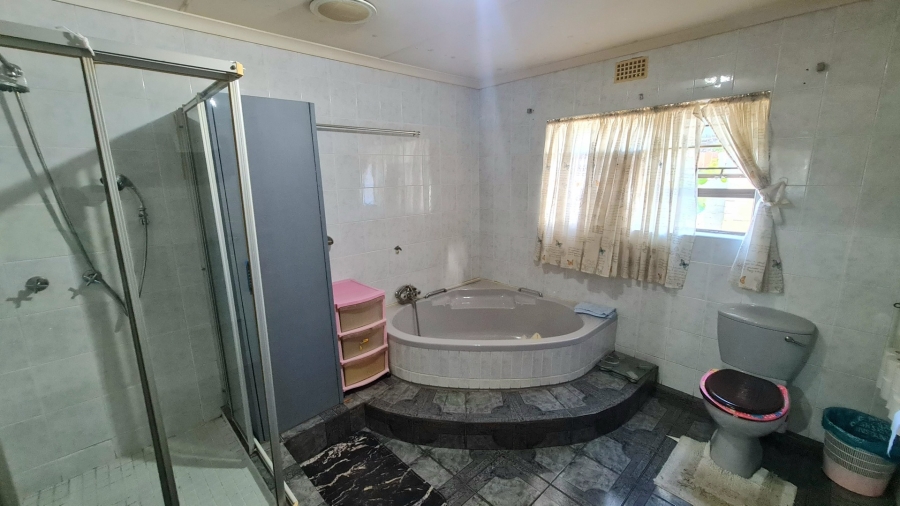 4 Bedroom Property for Sale in Seaside Longships Western Cape